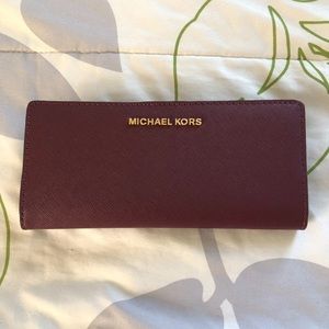 Michael kors flat wallet